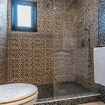 Chaleureux Et Lumineux Proche Apartment