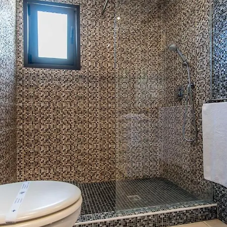 Chaleureux Et Lumineux Proche 公寓