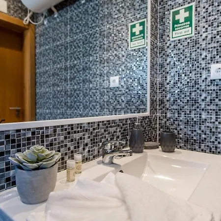 公寓 Chaleureux Et Lumineux Proche 阿尔布费拉